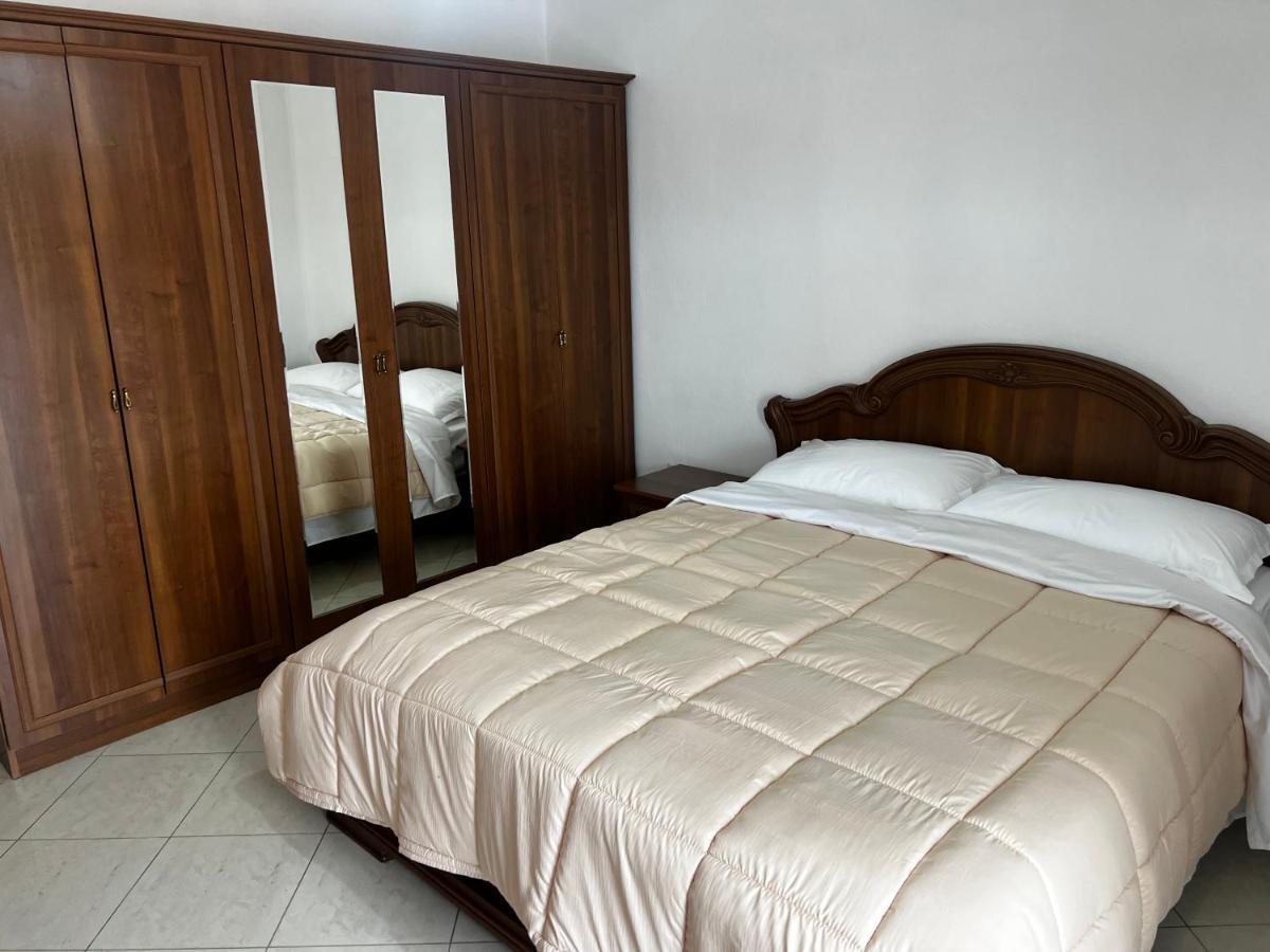 City Central Apartment 2 Tirana Bagian luar foto