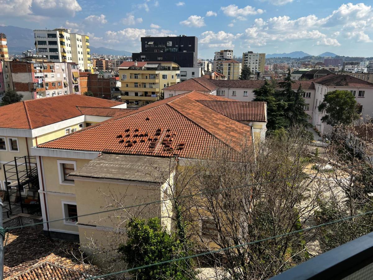 City Central Apartment 2 Tirana Bagian luar foto