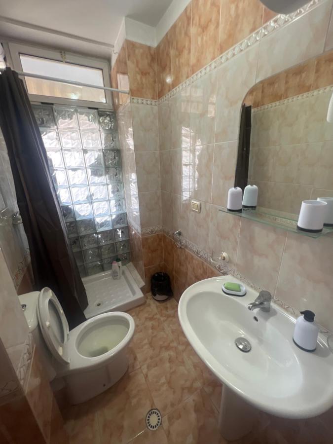 City Central Apartment 2 Tirana Bagian luar foto